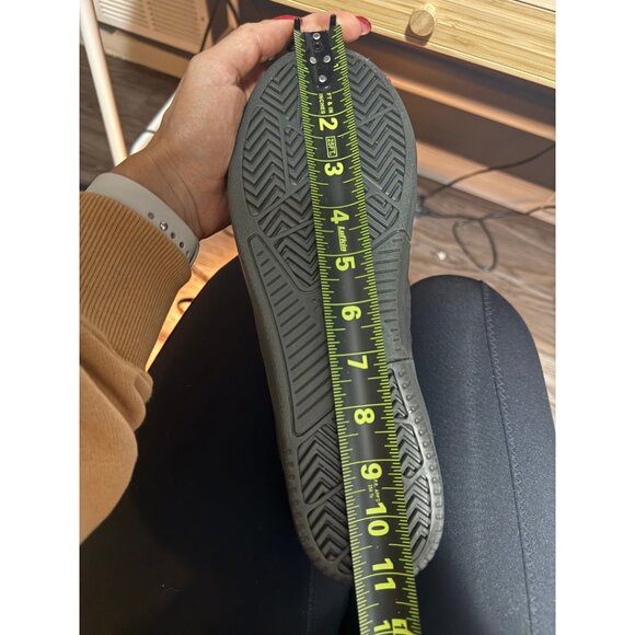 Adidas Tyshawn Low – Rare Black Suede with Gold Details – Size US 8.5 | New With - Picture 12 of 12